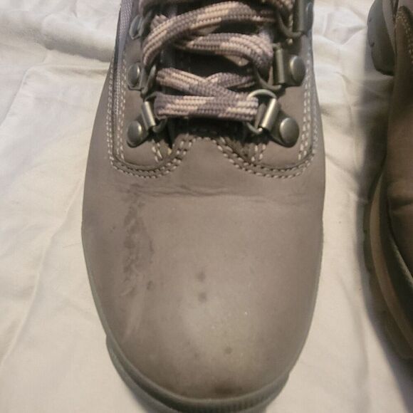 Timberland 8.5 Boots Moss Green/Beige/ Pink Trim 83373 3422 Hike, Hunt, Climb, - Picture 9 of 12